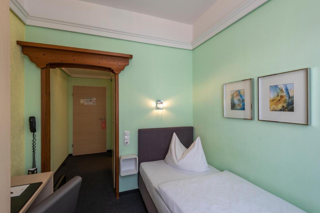 Aspire Victory Hotel 3*
